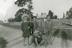 Local children 1913