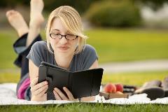 Ladyreadingebook