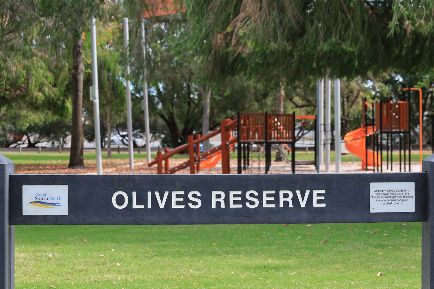 Olives Reserve