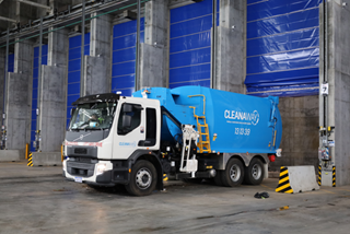 BluewastetruckwithCleanawaylogoontheside