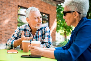 Seniorsenjoyingcoffee