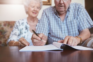 Seniorssigningdocuments