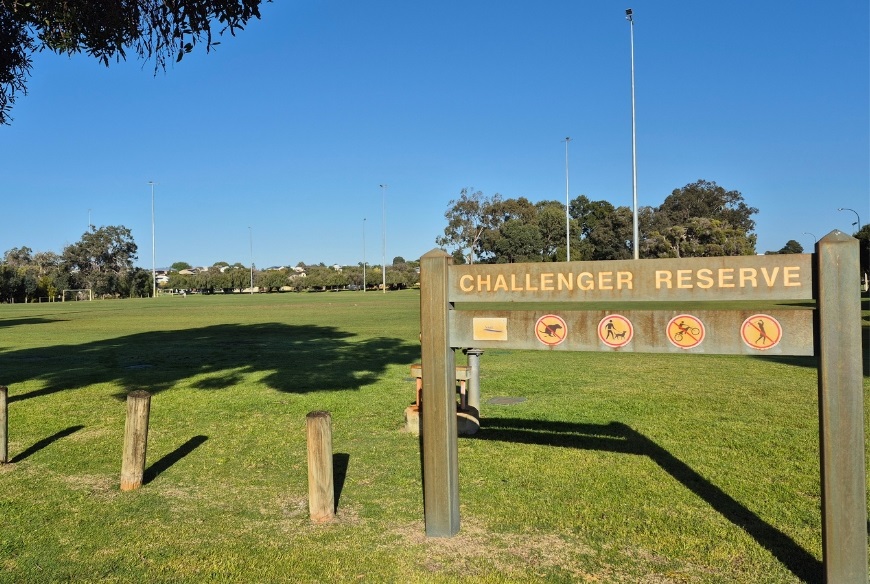 parklandwithasignthatreadsChallengerReserve