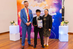 The Mayor and Acting CEO with SPYWA winner.