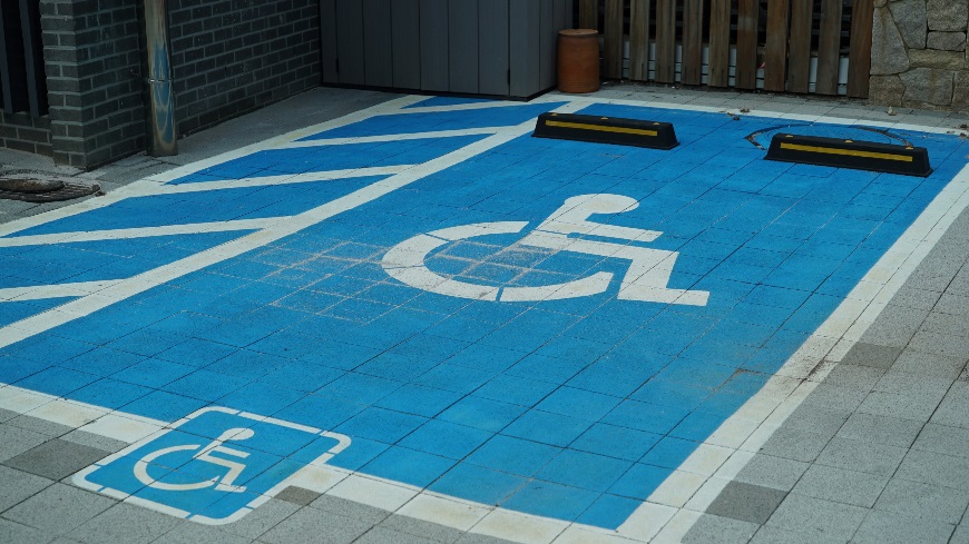 parkingspaceforpeoplewithdisabilities
