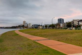 ThefootpathonSouthPerthEsplanade
