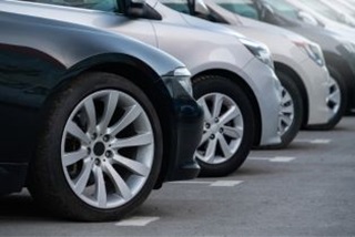 Closeupofcarsinacarpark