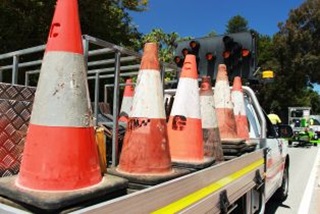 Trafficconesonthebackofaute