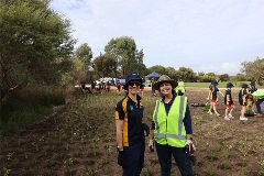 Manning Primary planting at Elderfield Wetlands