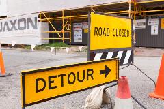 Detourroadclosedsign2