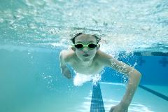 Boyunderwater