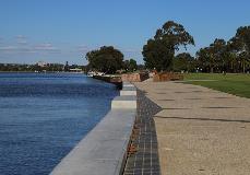 SouthPerthForeshoreriverwall